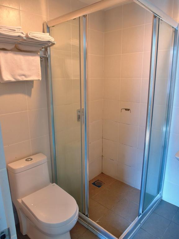 Transit Hotel Лабуан Стая снимка