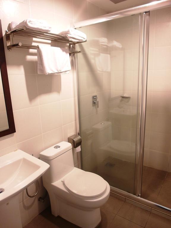 Transit Hotel Лабуан Стая снимка