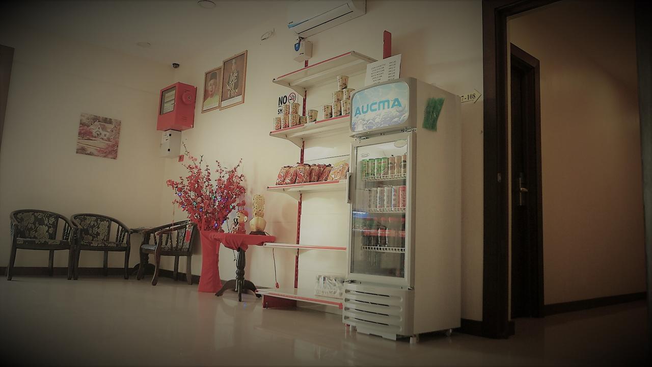Transit Hotel Лабуан Екстериор снимка